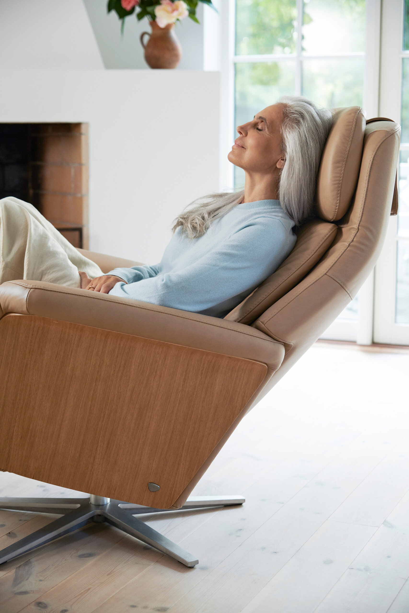 Entspannen und den Kopf frei bekommen lässt sich bequem in einem Stressless Sam Sessel. 