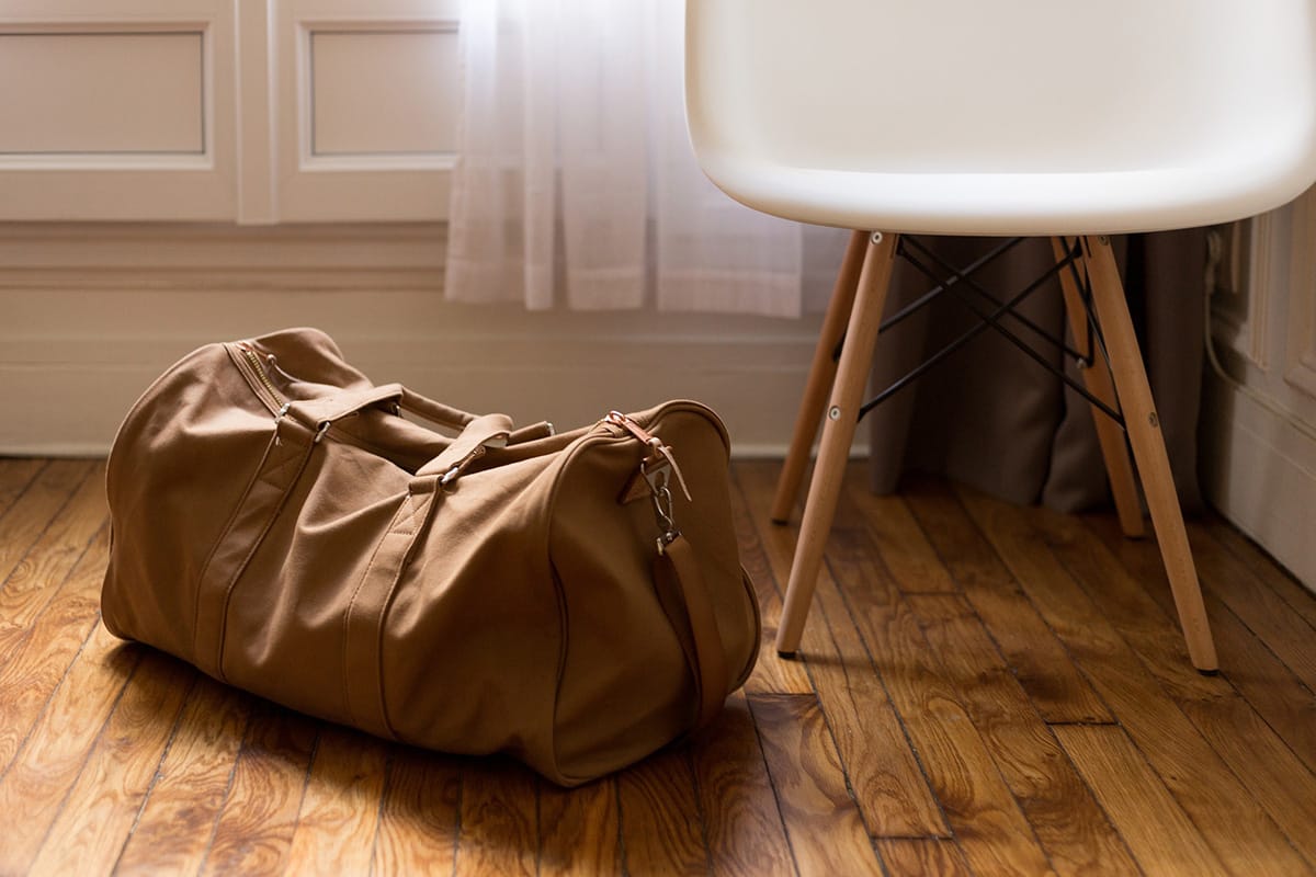 Denkt beim Koffer packen daran, ein Ersatz-Outfit ins Handgepäck zu nehmen.